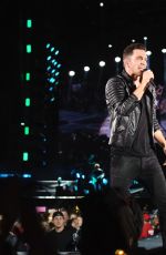 TAYLOR SWIFT Performs at Her 1989 Concert Tour in Chicago