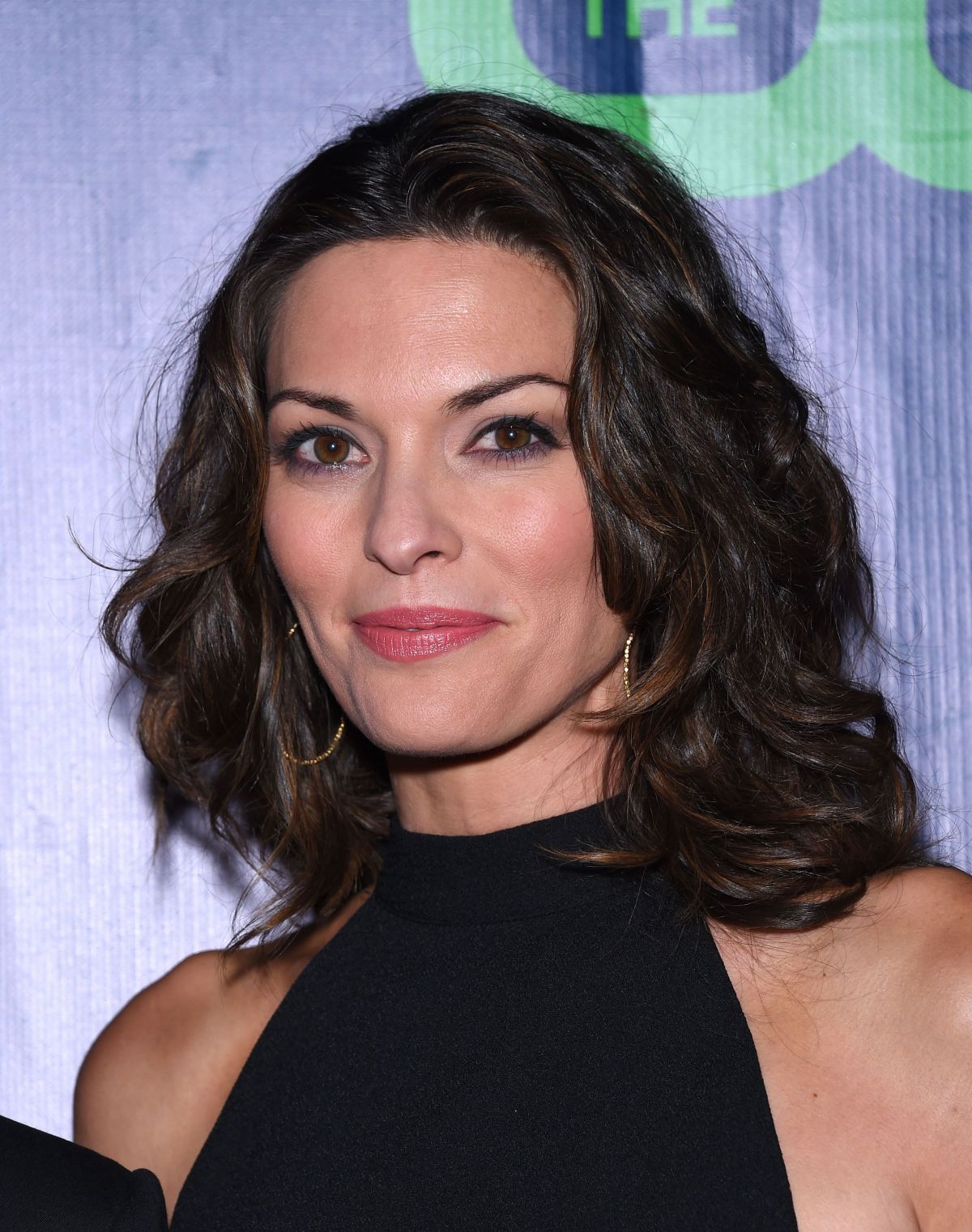 Alana de la garza body