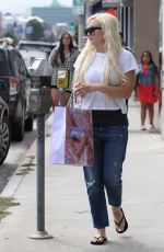 AMANDA BYNES Shopping at Nasty Gal in West Hollywood 08/25/2015