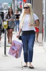 AMANDA BYNES Shopping at Nasty Gal in West Hollywood 08/25/2015