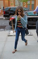 ANNA KENDRICK Leaves Starbucks in New York 08/13/2015