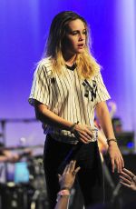 BEATRICE MILLER Performs Opening Act for Fifth Harmoy at the Beacon Theater in New York 08/27/2015