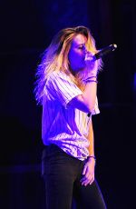 BEATRICE MILLER Performs Opening Act for Fifth Harmoy at the Beacon Theater in New York 08/27/2015