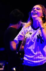 BEATRICE MILLER Performs Opening Act for Fifth Harmoy at the Beacon Theater in New York 08/27/2015