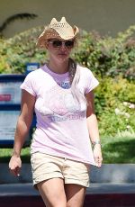 BRITNEY SPEARS Out for Lunch at B
