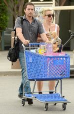 BRITNEY SPEARS Out Shopping in Beverly Hills 08/25/2015