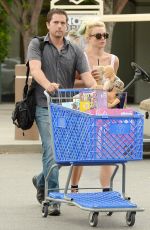 BRITNEY SPEARS Out Shopping in Beverly Hills 08/25/2015