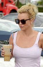 BRITNEY SPEARS Out Shopping in Beverly Hills 08/25/2015