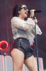 CHARLI XCX Performs at Lollapalooza in Chicago 08/01/2015
