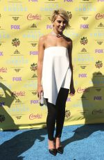 CHELSEA KANE at 2015 Teen Choice Awards in Los Angeles