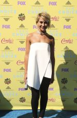 CHELSEA KANE at 2015 Teen Choice Awards in Los Angeles