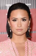 DEMI LOVATO at MTV Video Music Awards 2015 in Los Angeles