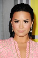 DEMI LOVATO at MTV Video Music Awards 2015 in Los Angeles
