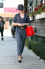 EMILY BLUNT Out Shopping in Los Angeles 08/27/2015