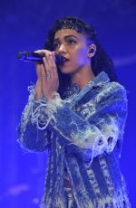 FKA TWIGS Performs at Park Life Festival in Manchester 06/07/2015