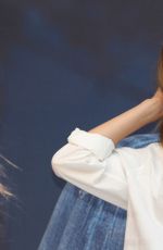 GIGI HADID Greets Fans at David Jones Elizabeth Street 