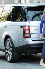 GIGI HADID in Tight Jeans Out in Los Angeles 08/12/2015