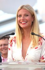 GWYNETH PALTROW at Paddle for Pink with Moet Ice Imperial in Bridgehampton