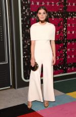 HAILEE STEINFELD at MTV Video Music Awards 2015 in Los Angeles
