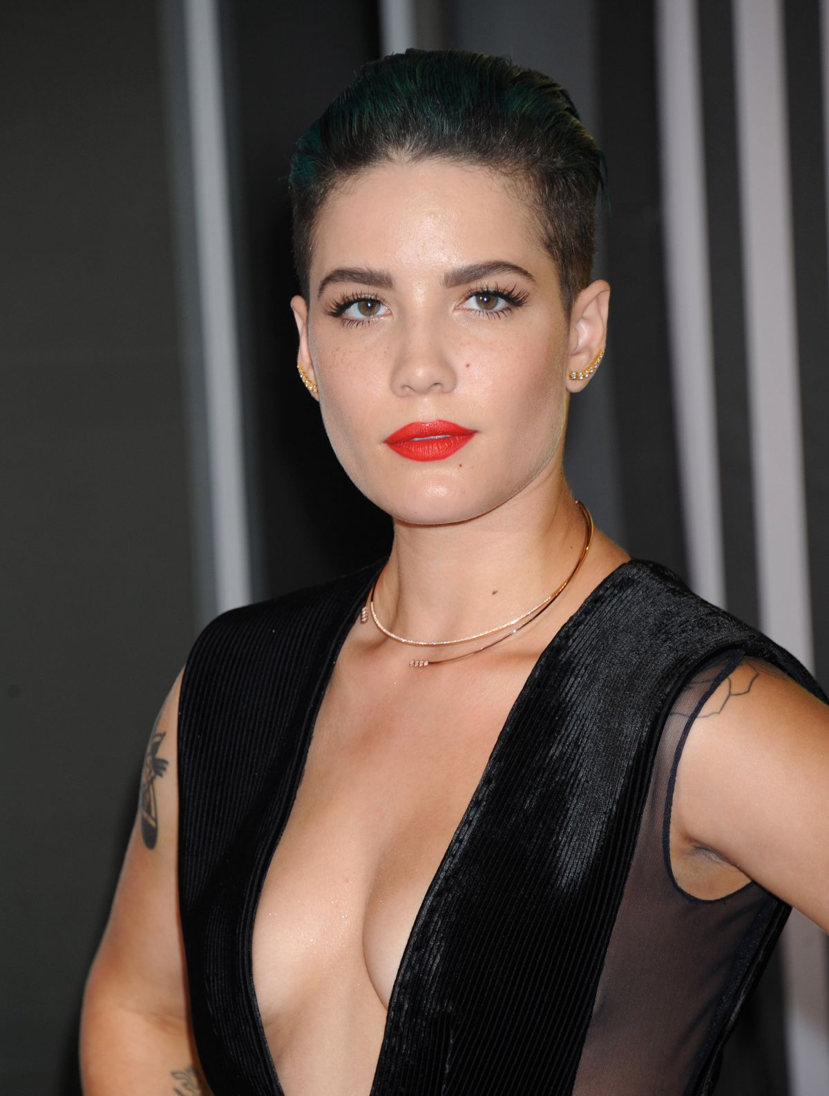 Halsey At Mtv Video Music Awards 2015 In Los Angeles