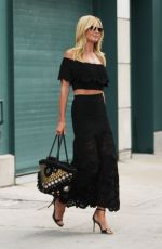 HEIDI KLUM Out and About in New York 08/12/2015