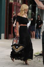 HEIDI KLUM Out and About in New York 08/12/2015