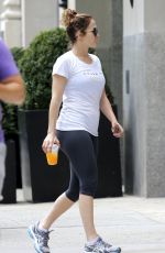 JENNIFER LOPEZ Arrives at a Gym in New York 08/04/2015