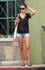 JAMIE CHUNG Out Shopping in Los Angeles 08/24/2015