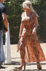 JESSICA SIMPSON Out and About in Calabasas 08/24/2015