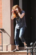 JULIANNE MOORE Leaves Her Home on West Village 08/25/2015