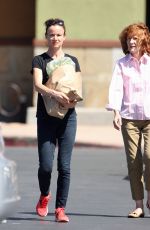 JULIETTE LEWIS Leaves Grocery Sotre in Studio City 08/14/2015