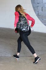KHLOE KARDASHIAN Arrives at a Gym in Los Angeles 08/04/2015