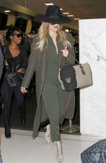 KHLOE KARDASHIAN Arrives at Airport in Sydney 08/02/2015