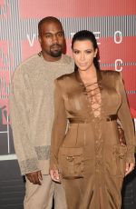 KIM KARDASHIAN at MTV Video Music Awards 2015 in Los Angeles
