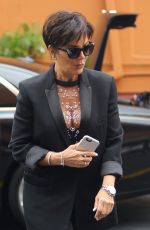 KIM KARDASHIAN Heading to Lunch with KRIS JENNER in Calabasas 08/25/2015