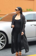 KIM KARDASHIAN Heading to Lunch with KRIS JENNER in Calabasas 08/25/2015