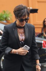 KIM KARDASHIAN Heading to Lunch with KRIS JENNER in Calabasas 08/25/2015