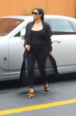 KIM KARDASHIAN Heading to Lunch with KRIS JENNER in Calabasas 08/25/2015
