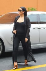 KIM KARDASHIAN Heading to Lunch with KRIS JENNER in Calabasas 08/25/2015