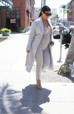 KIM KARDASHIAN Out and About in Los Angeles 08/28/2015