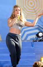 KIMBERLEY PERRY Performs on Good Morning America in New York 08/14/2015