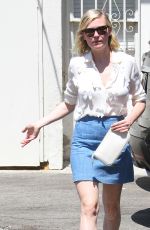 KIRSTEN DUNST Out for Lunch in Los Angeles 08/27/2015