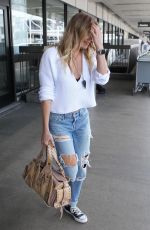 LEANN RIMES Arrives at LAX Airport in Los Angeles 08/03/2015