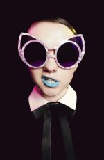 MAISIE WILLIAMS - ES Magazine Photoshoot