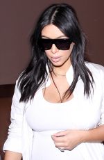 Pregnant KIM KARDASHIAN at Los Angeles International Airport 08/04/2015