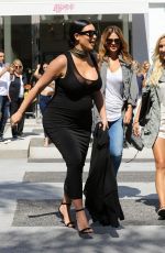 Pregnant KIM KARDASHIAN Out and About in Los Angeles 08/24/2015
