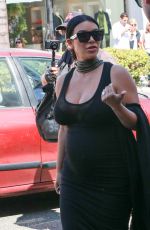 Pregnant KIM KARDASHIAN Out and About in Los Angeles 08/24/2015