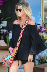 RACHEL HUNTER Shopping at Bristol Farms in West Hollywood 08/07/2015