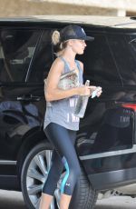 ROSIE HUNTINGTON-WHITELEY Arrives at a Gym in Los Angeles 08/25/2015