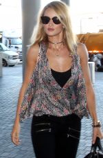 ROSIE HUNTINGTON-WHITELEY Arrives at Los Angeles International Airport 08/29/2015